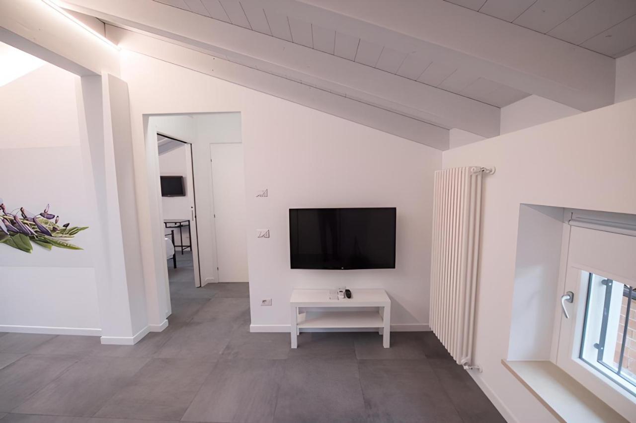 Glicine Apartment Costermano Buitenkant foto
